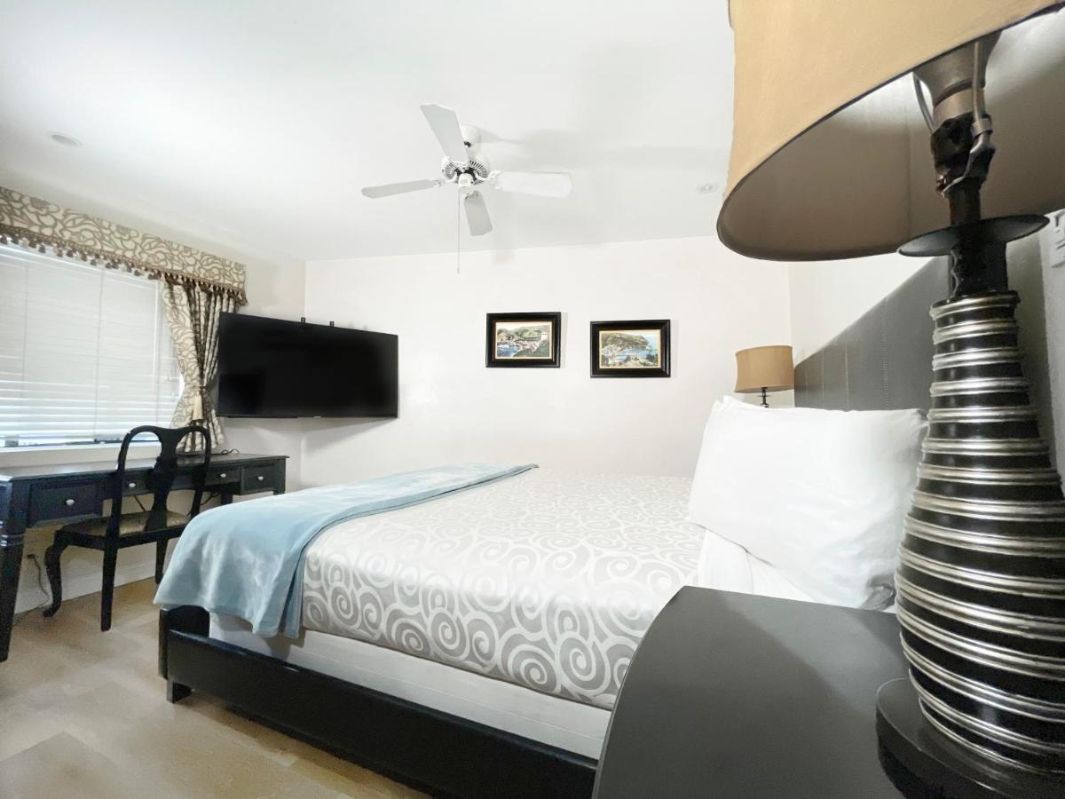 Catalina Courtyard Suites Авалон Экстерьер фото